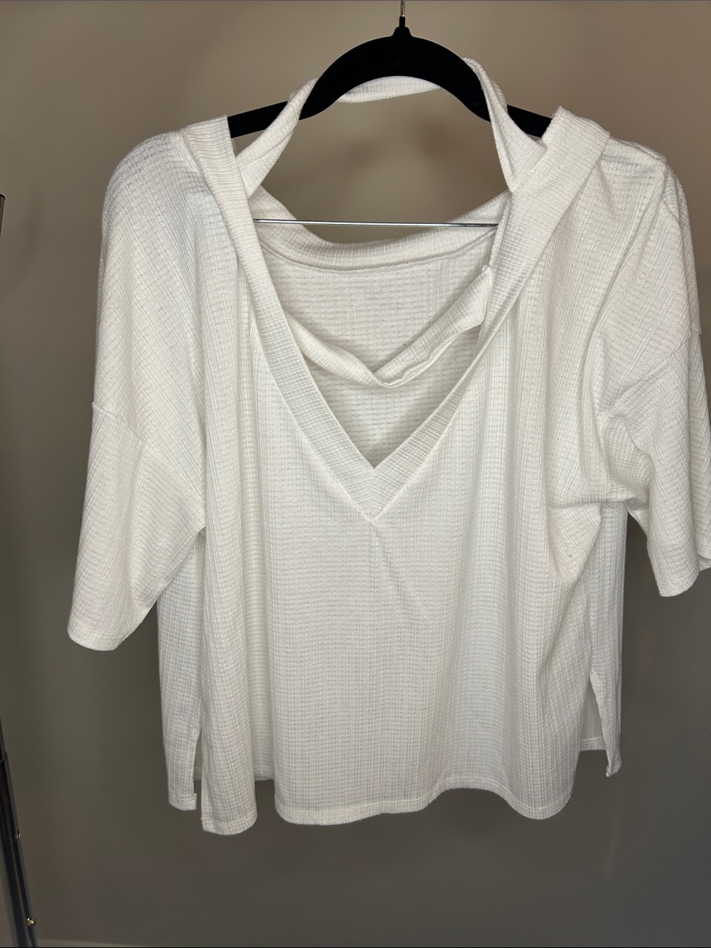 Ces Femme White Waffle V-Neck Hooded Top